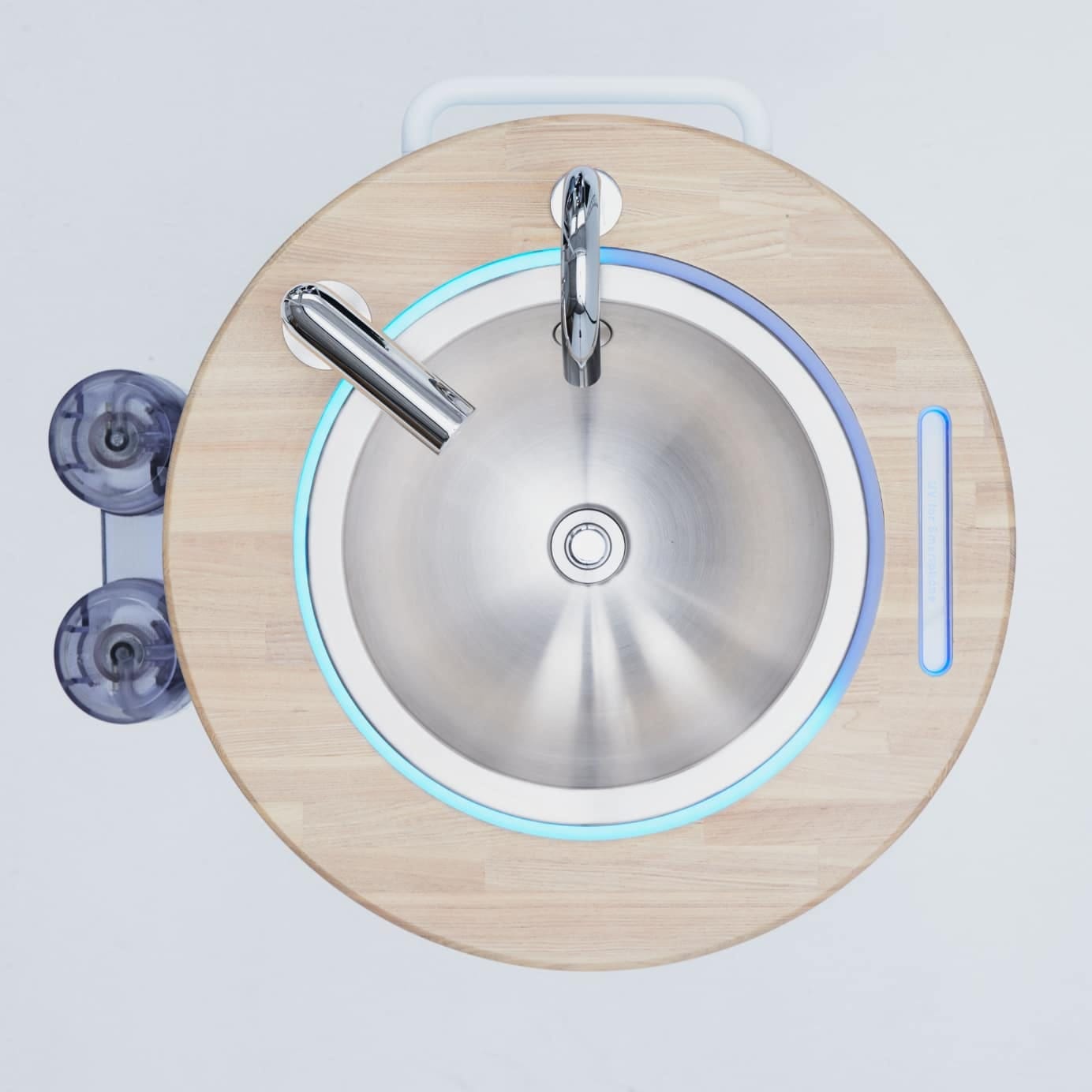 A ring of light helps you wash your hands properly.