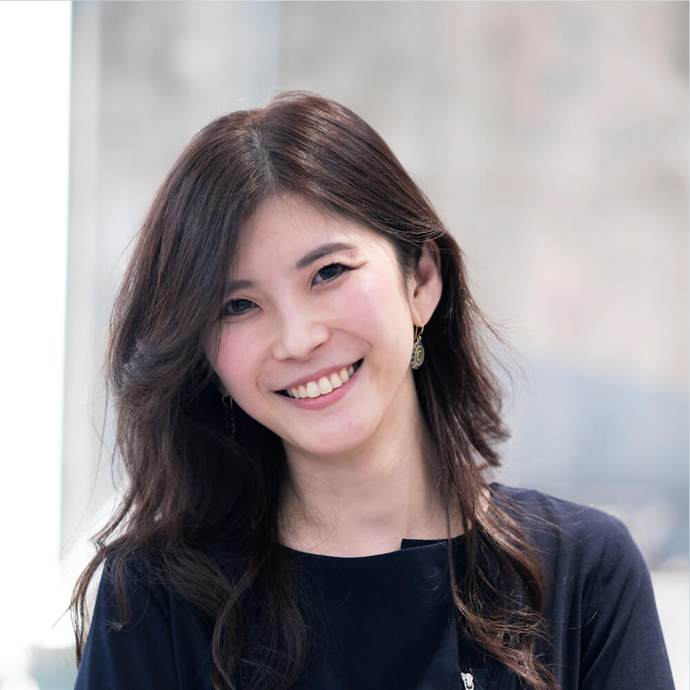 田代 絢子